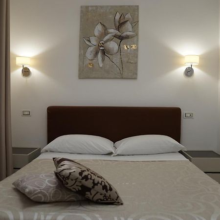 B&B La Vie En Rose Salerno Buitenkant foto