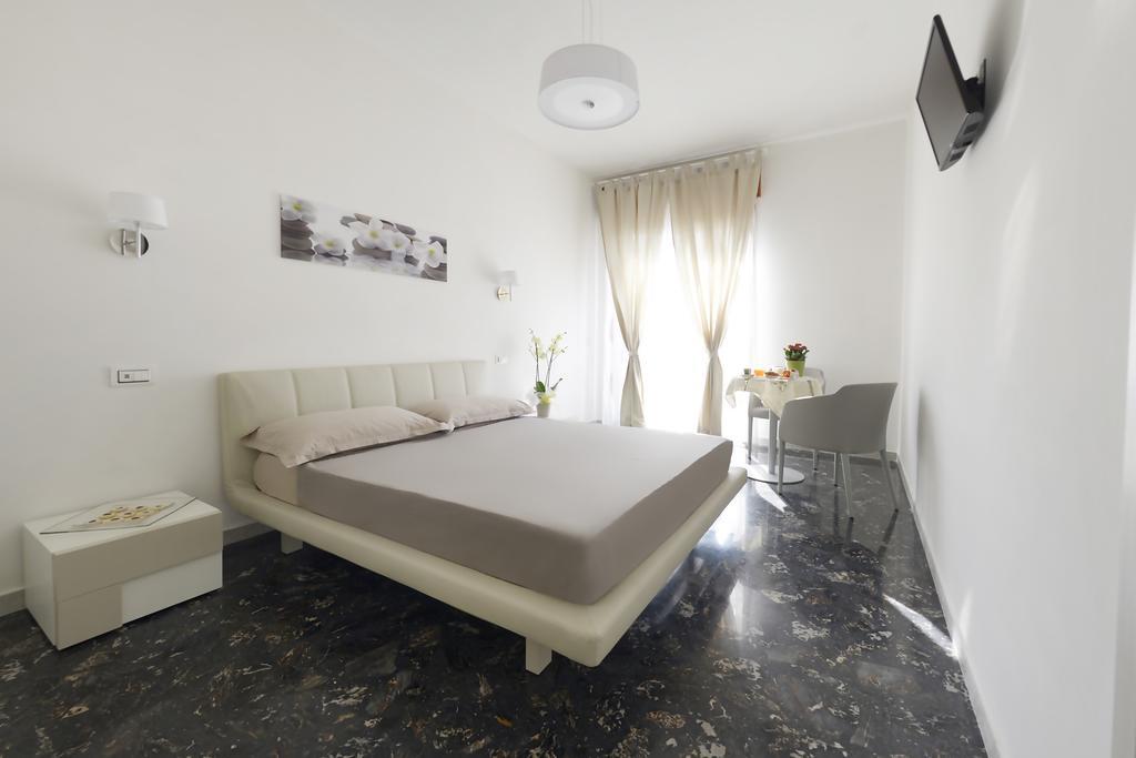 B&B La Vie En Rose Salerno Kamer foto